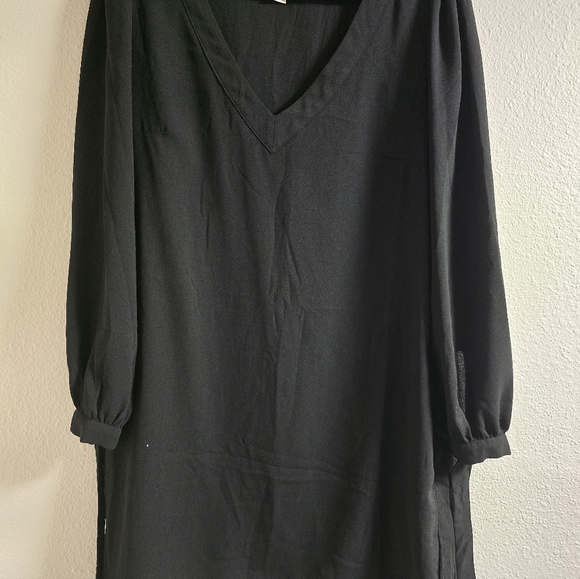 H&m Minimalist Dress - Picture 2 of 7